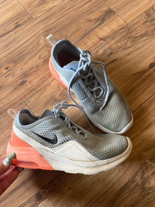 Nike 6
