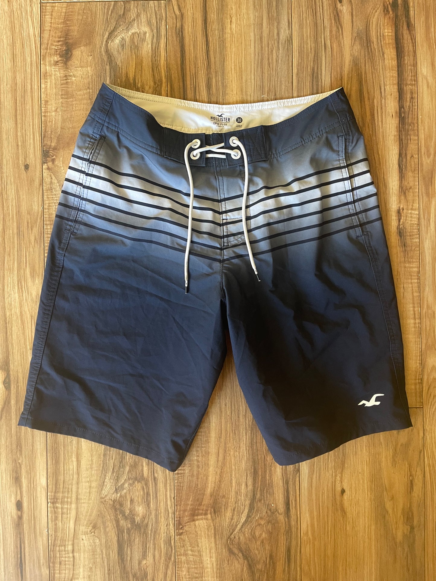 Hollister 30 swim