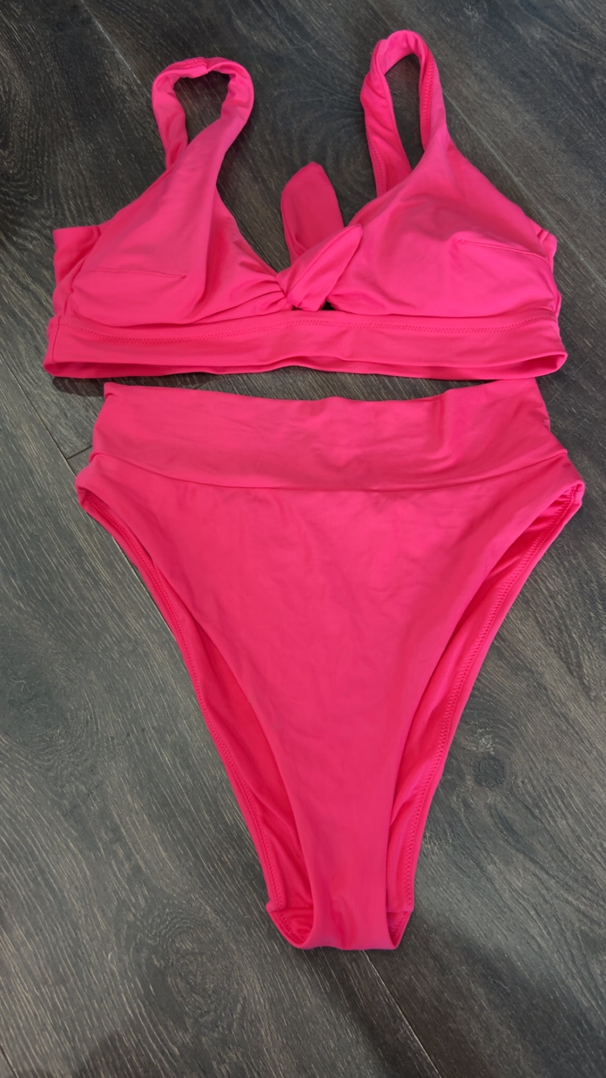 Aerie medium bottom.. large top