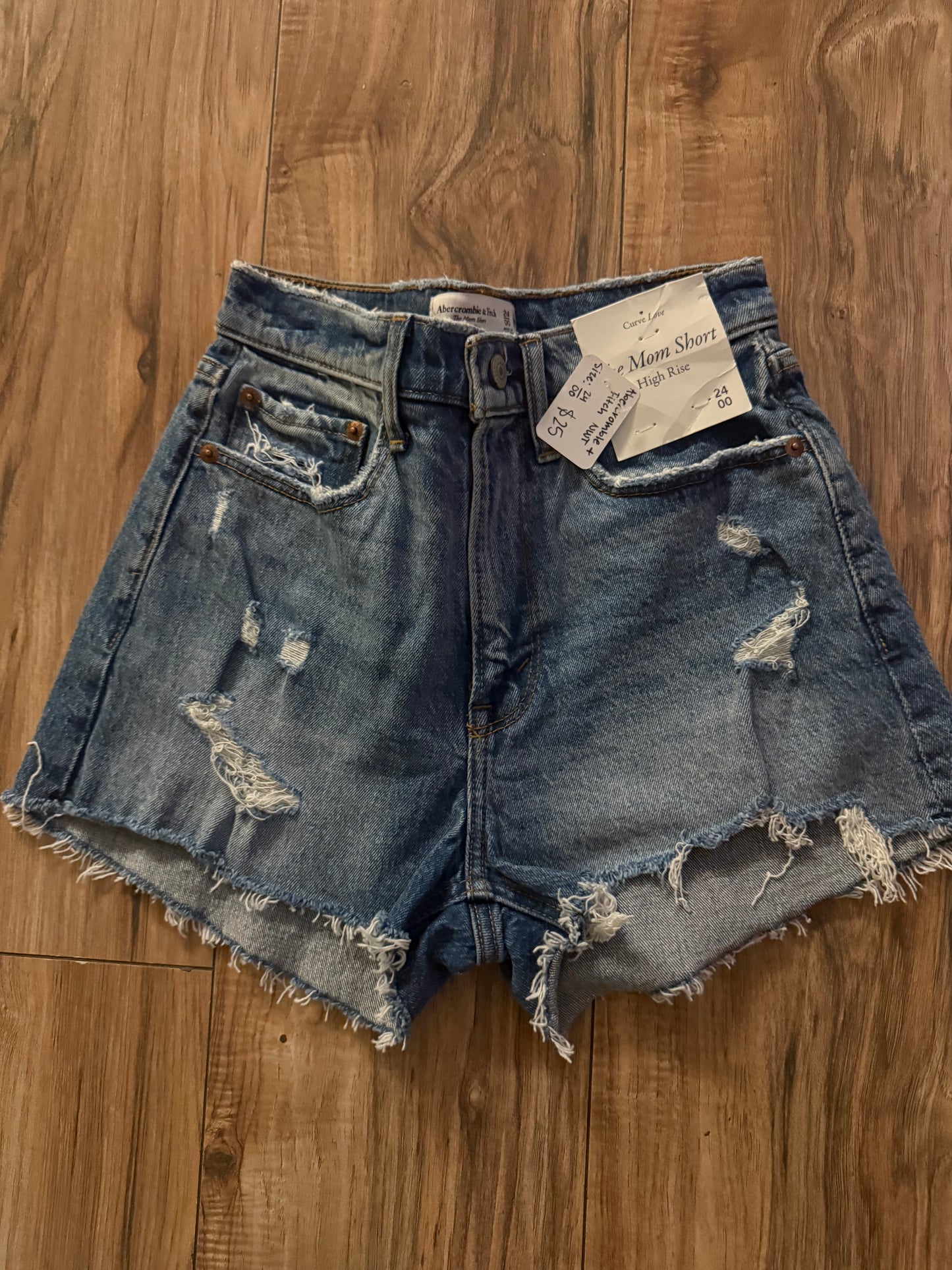 NWT Abercrombie & Fitch 24/00
