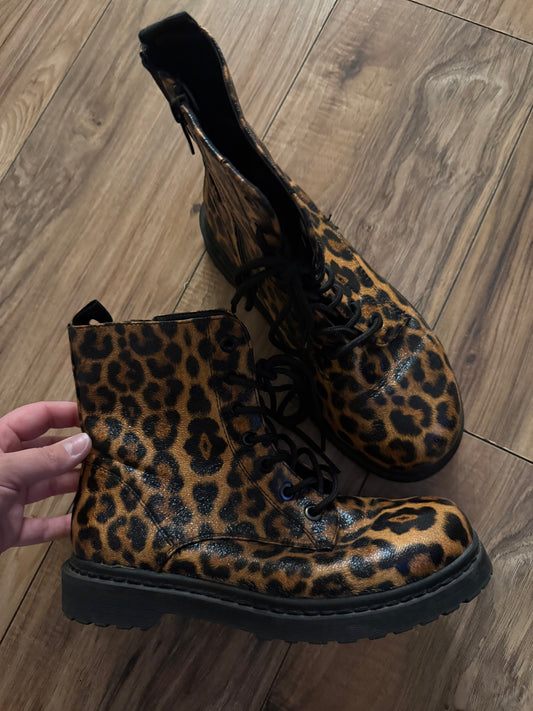 Torrid 8 online for $63