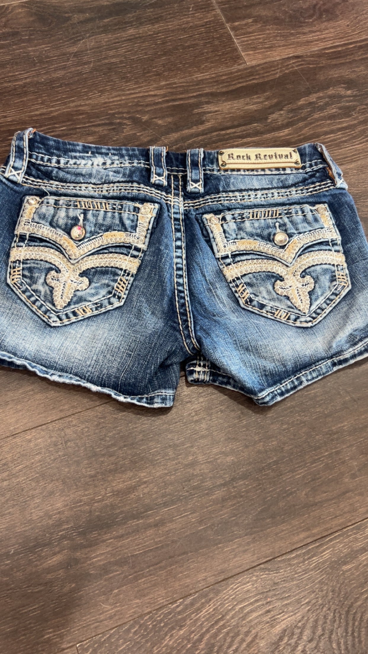 Rock Revival size 28