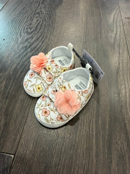 Carters size 3-6M NWT