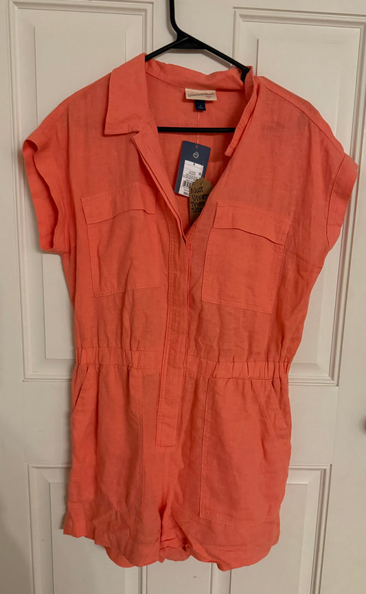 NWT universal thread size 8 romper