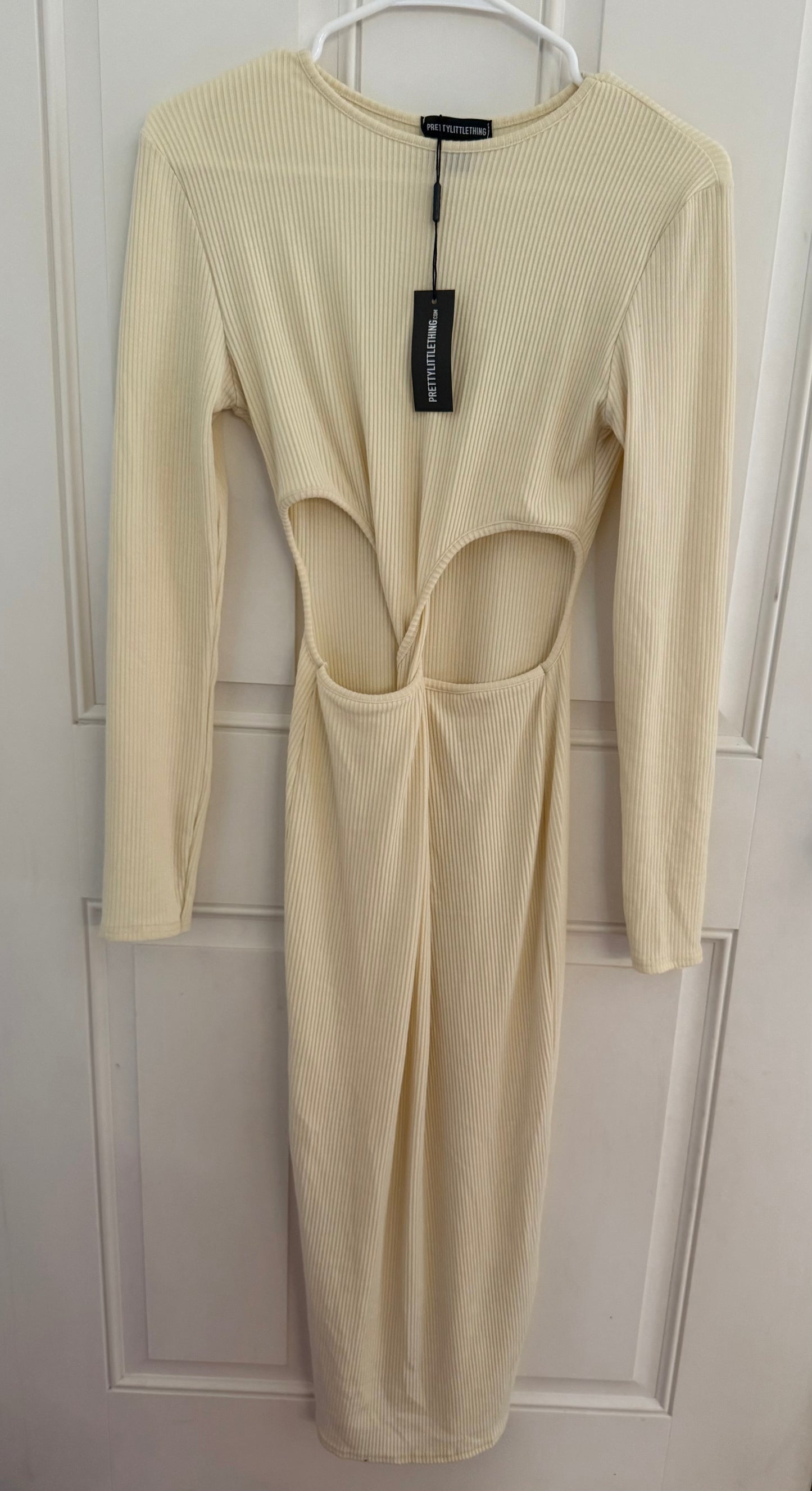 NWT Prettylittlething 6