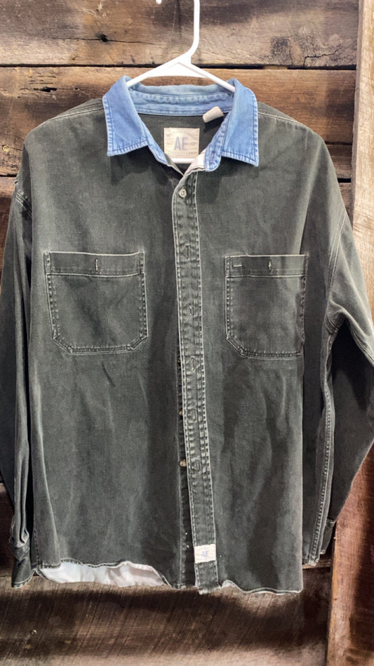 American Eagle medium