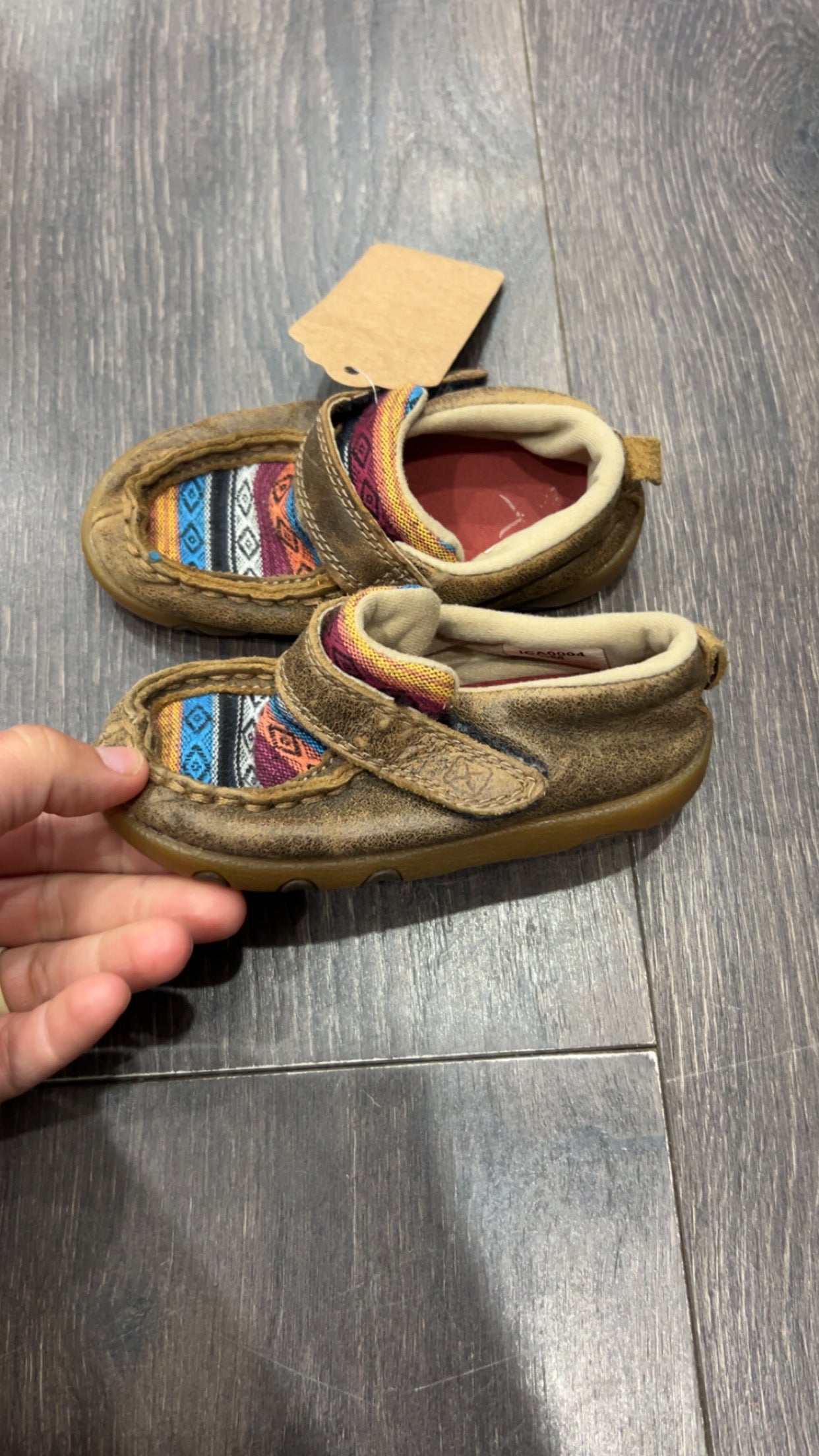 Twisted X size 6