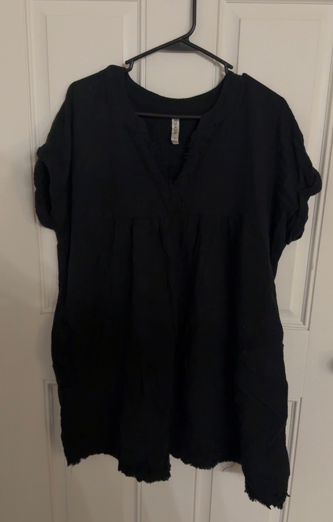 Zenana large..has pockets!