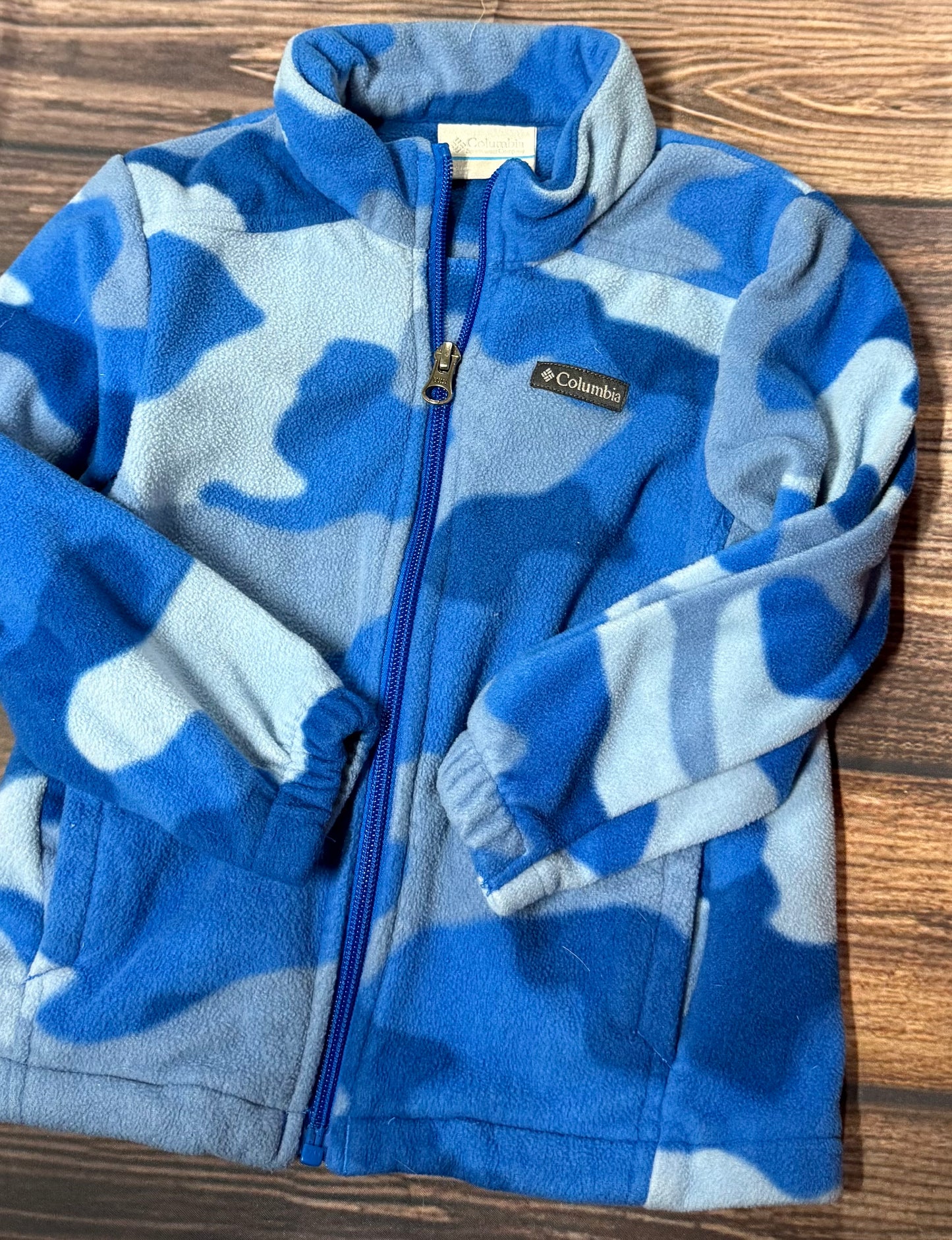 Columbia 4T