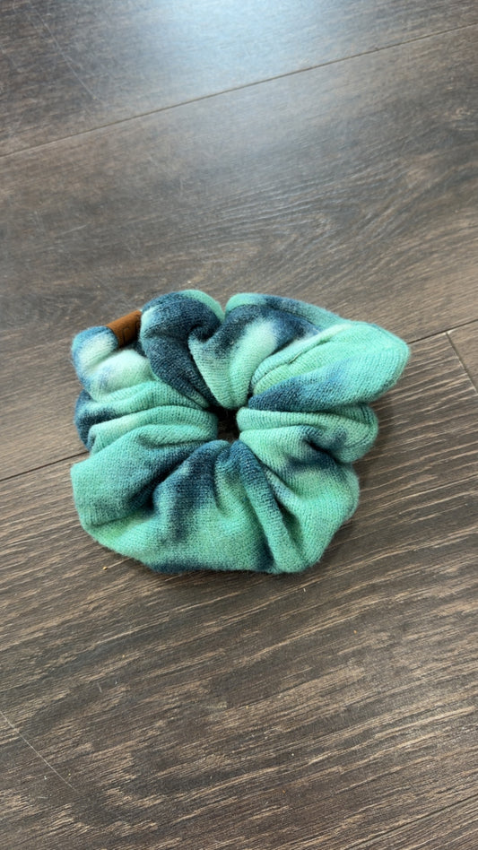 C.C scrunchie