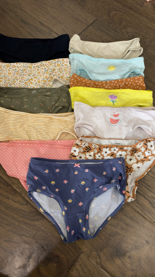 Carters 10/12.. super soft.. 12 pair