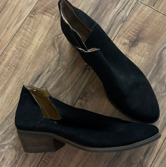 Lucky Brand 8.5