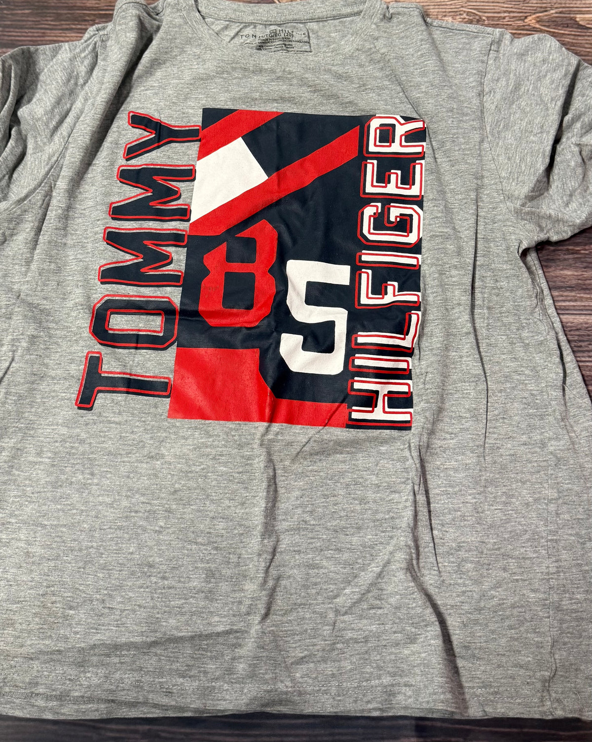 Tommy Hilfiger 20