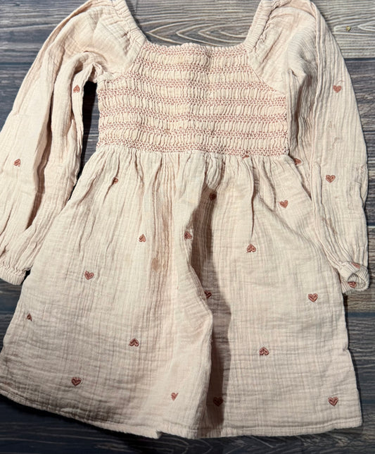 Cat & Jack 4/5..small spot