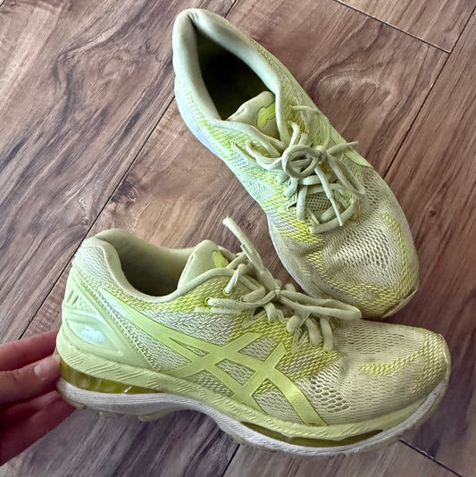 ASICS 7.5