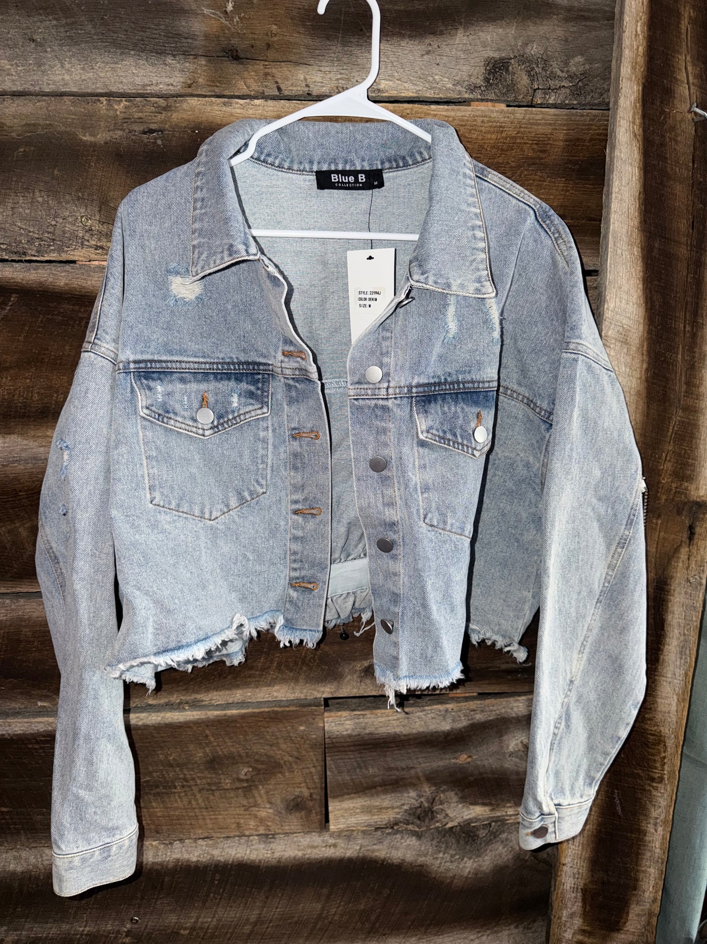 Blue B size M NWT