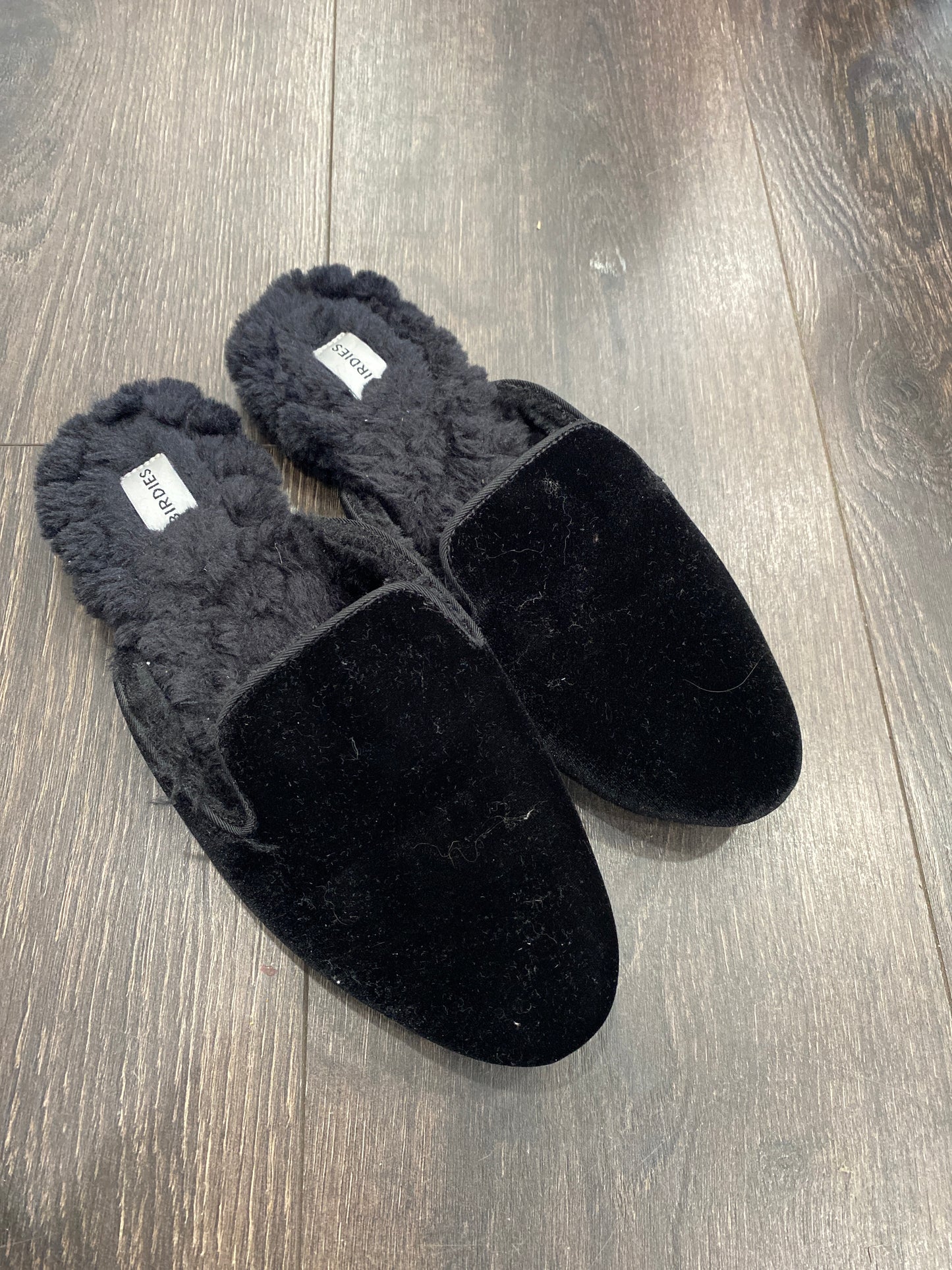 Birdies size 7.. retails $150