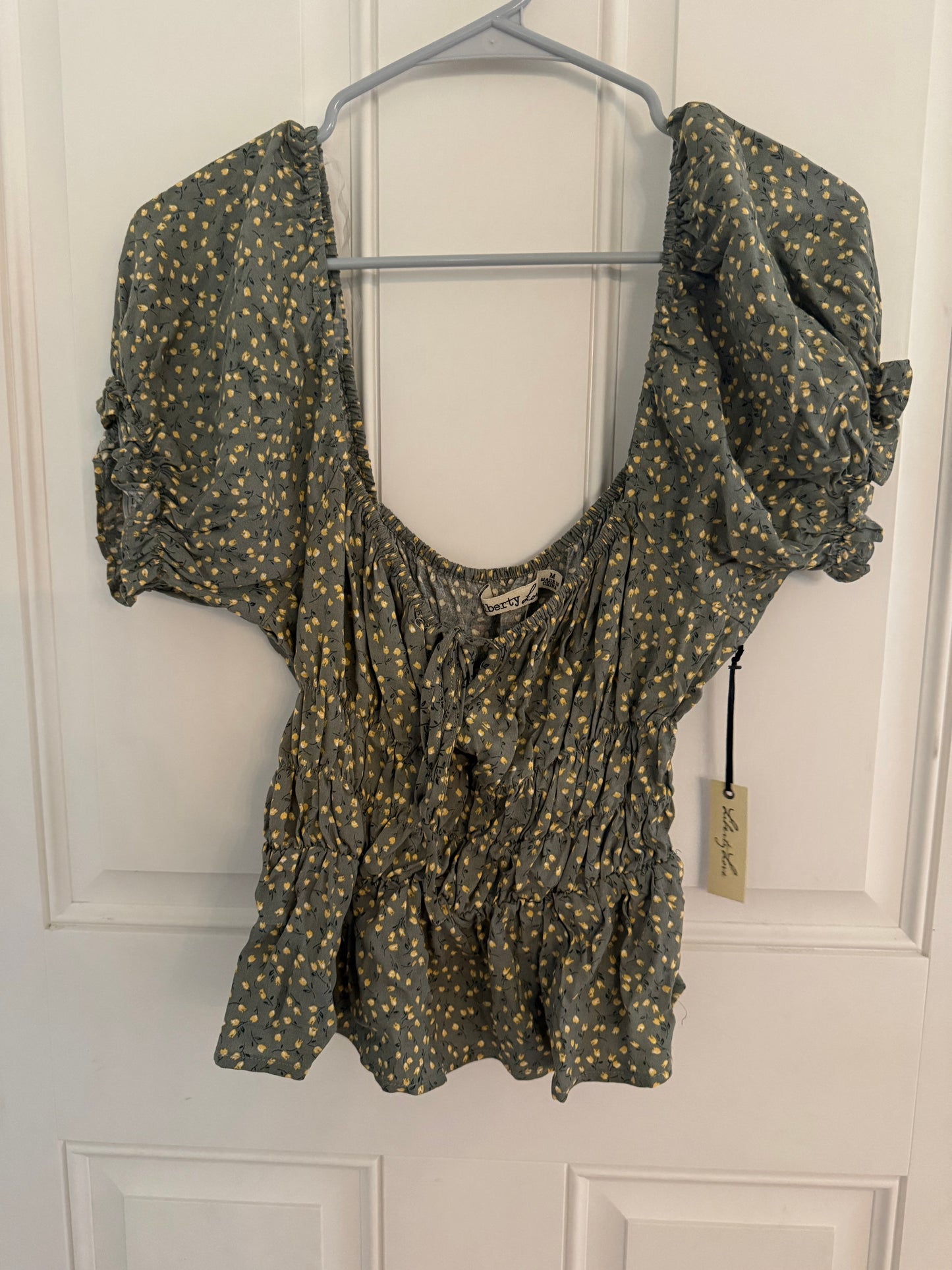 NWT liberty love medium