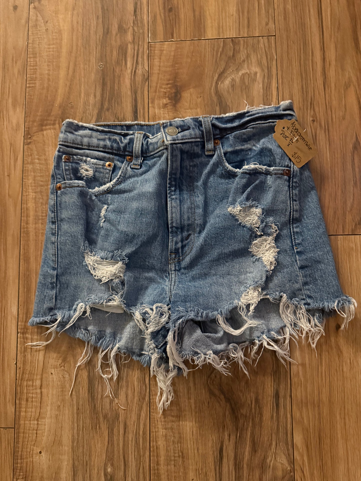 Abercrombie & Fitch 26/2