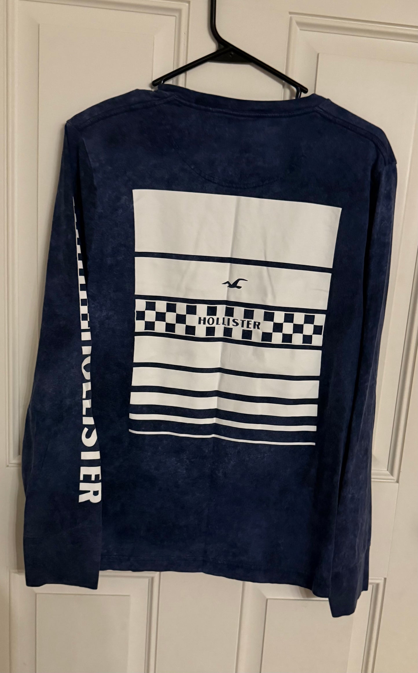 Hollister medium..back in second pic