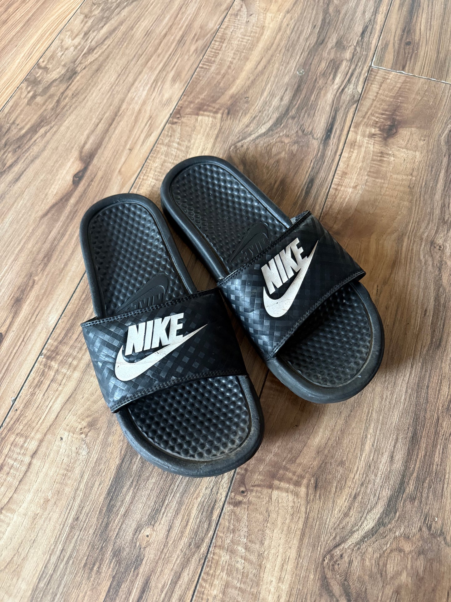 Nike 8