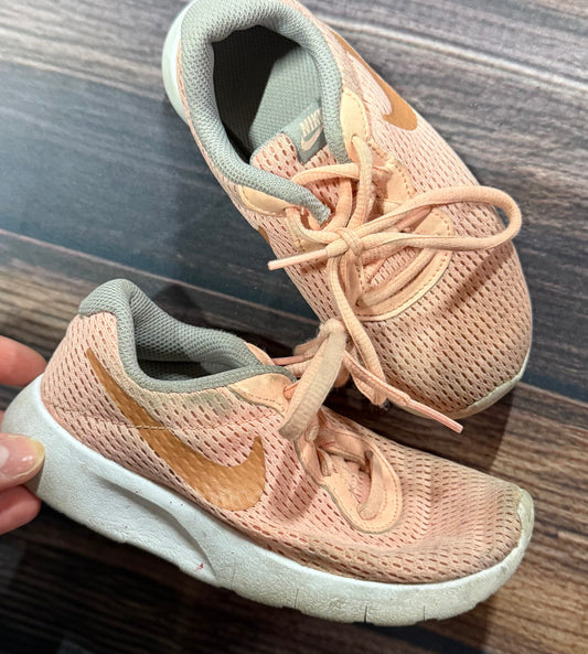 Nike 11c