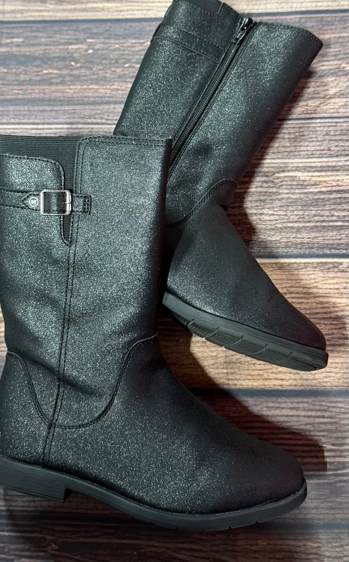 NWOT Stride Rite 3