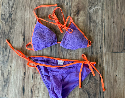 No boundaries top large bottoms medium