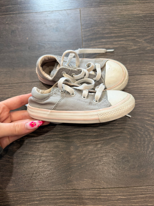 Converse size 8