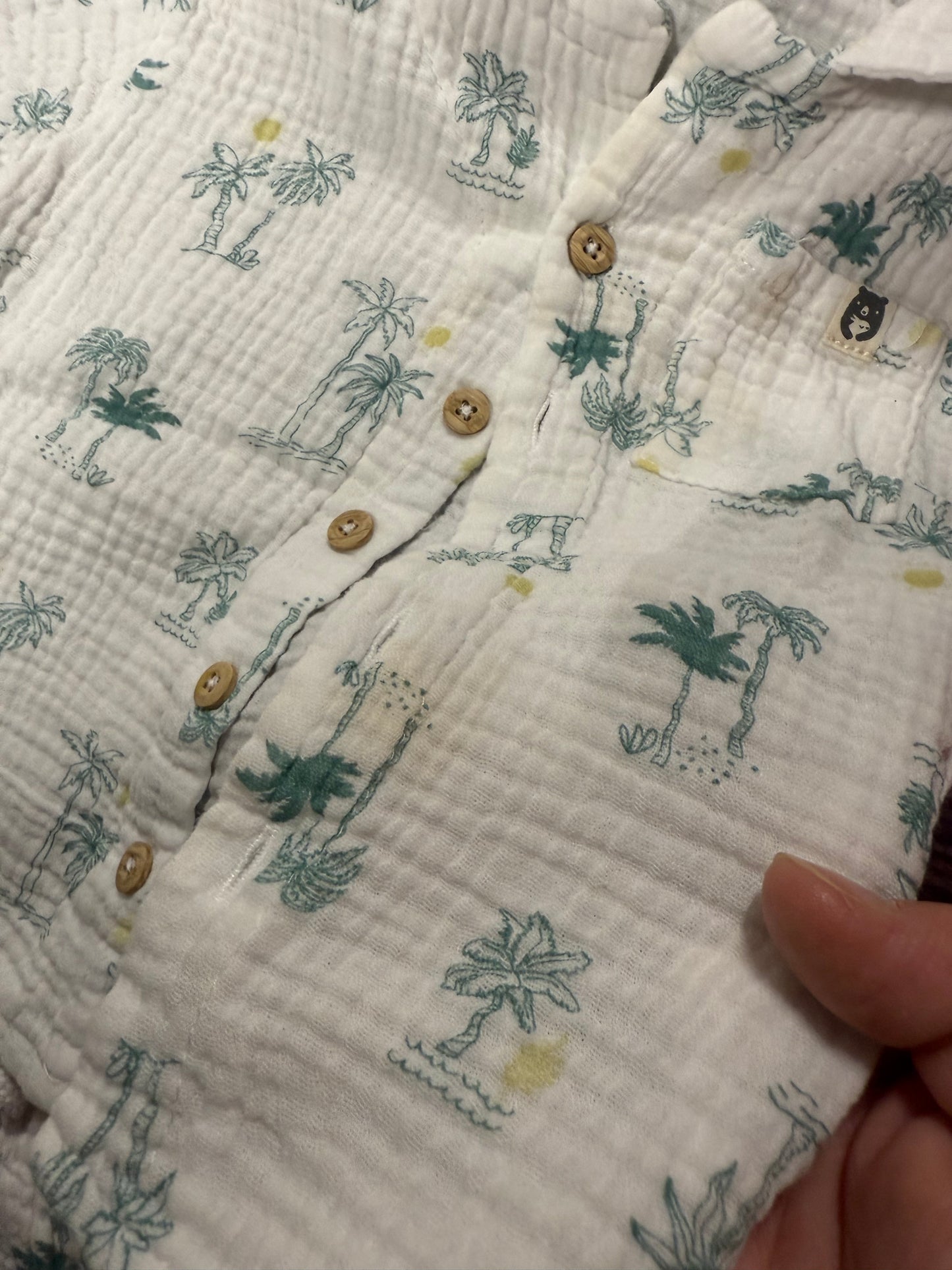 Rabbit + Bear 2T..has staining