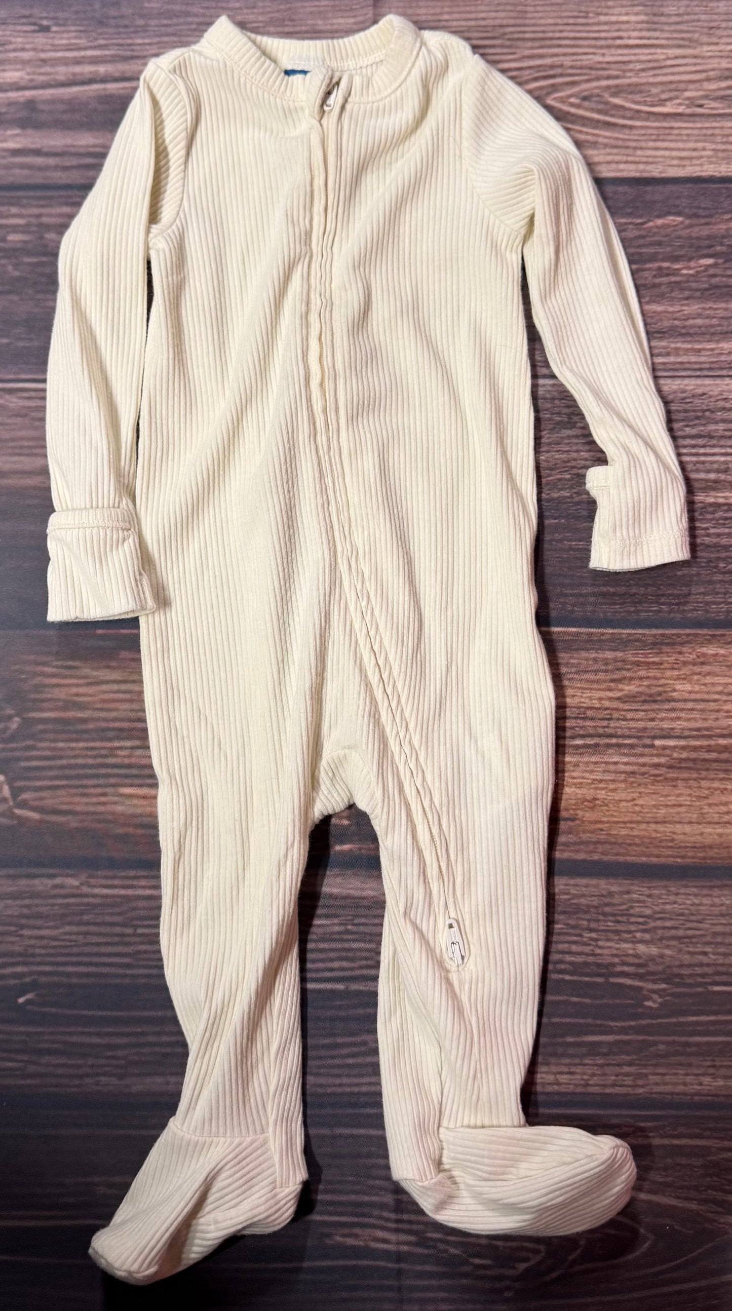 Old Navy 6-9m