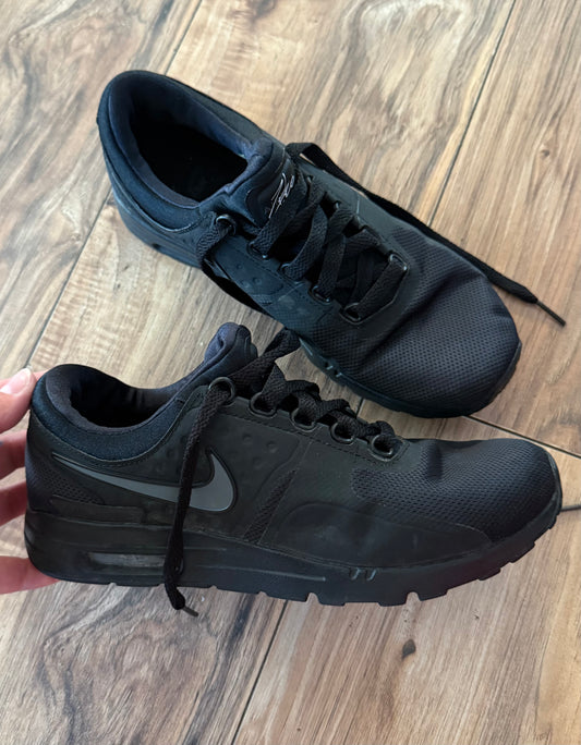Nike 8