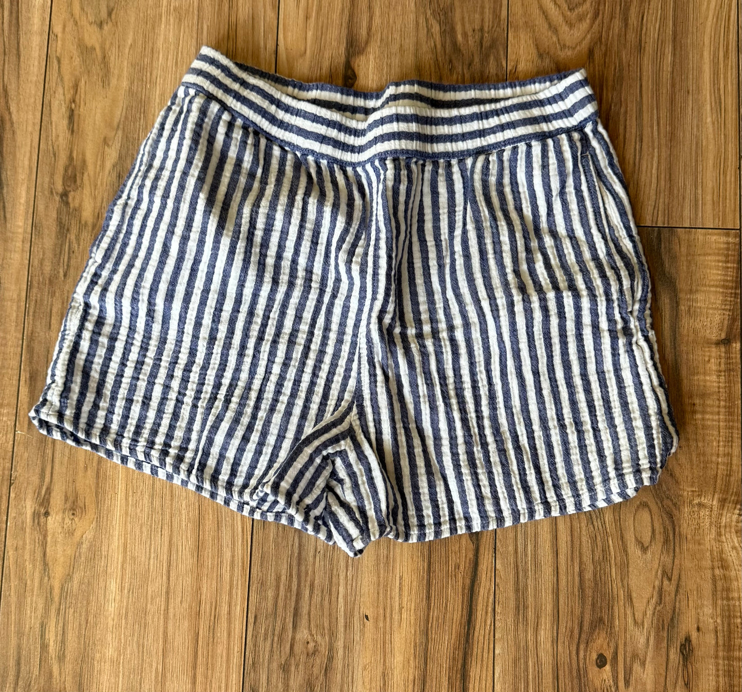 Universal Thread small