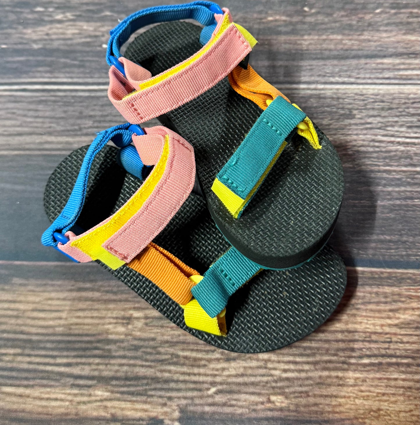 Teva 11
