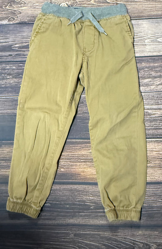 Oshkosh 4T