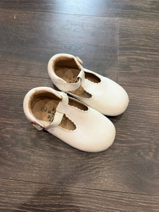 Oak & Lee Co. size 7