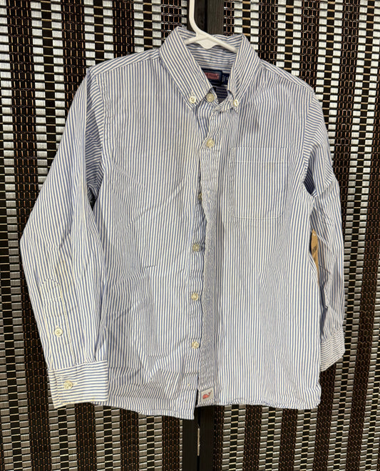 Vineyard Vines 5..has staining