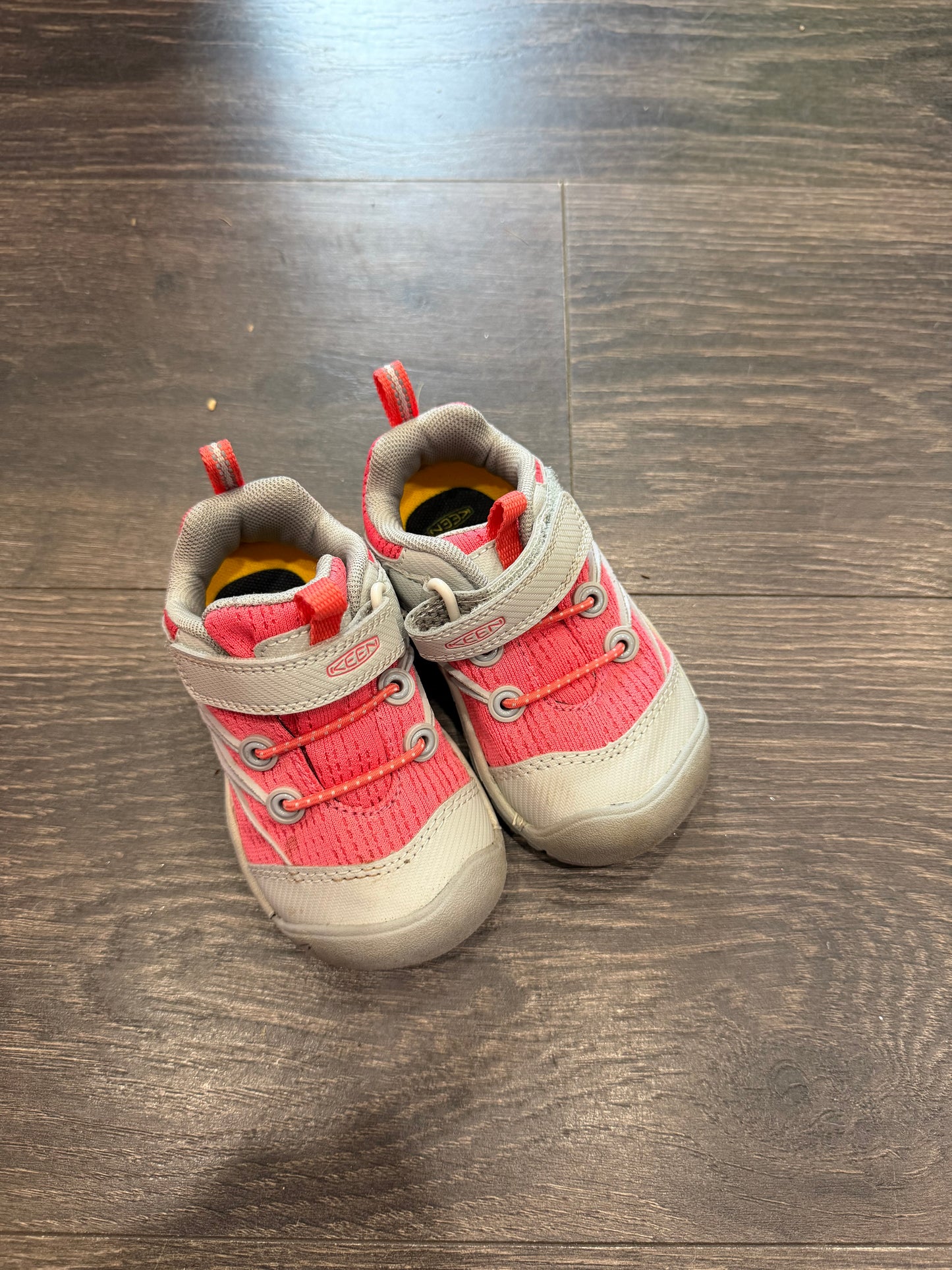 Keen size 6