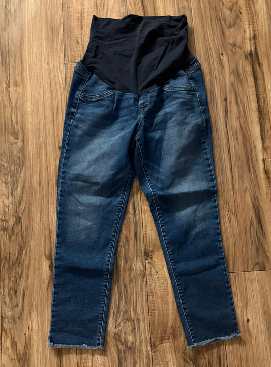 A:glow maternity 8