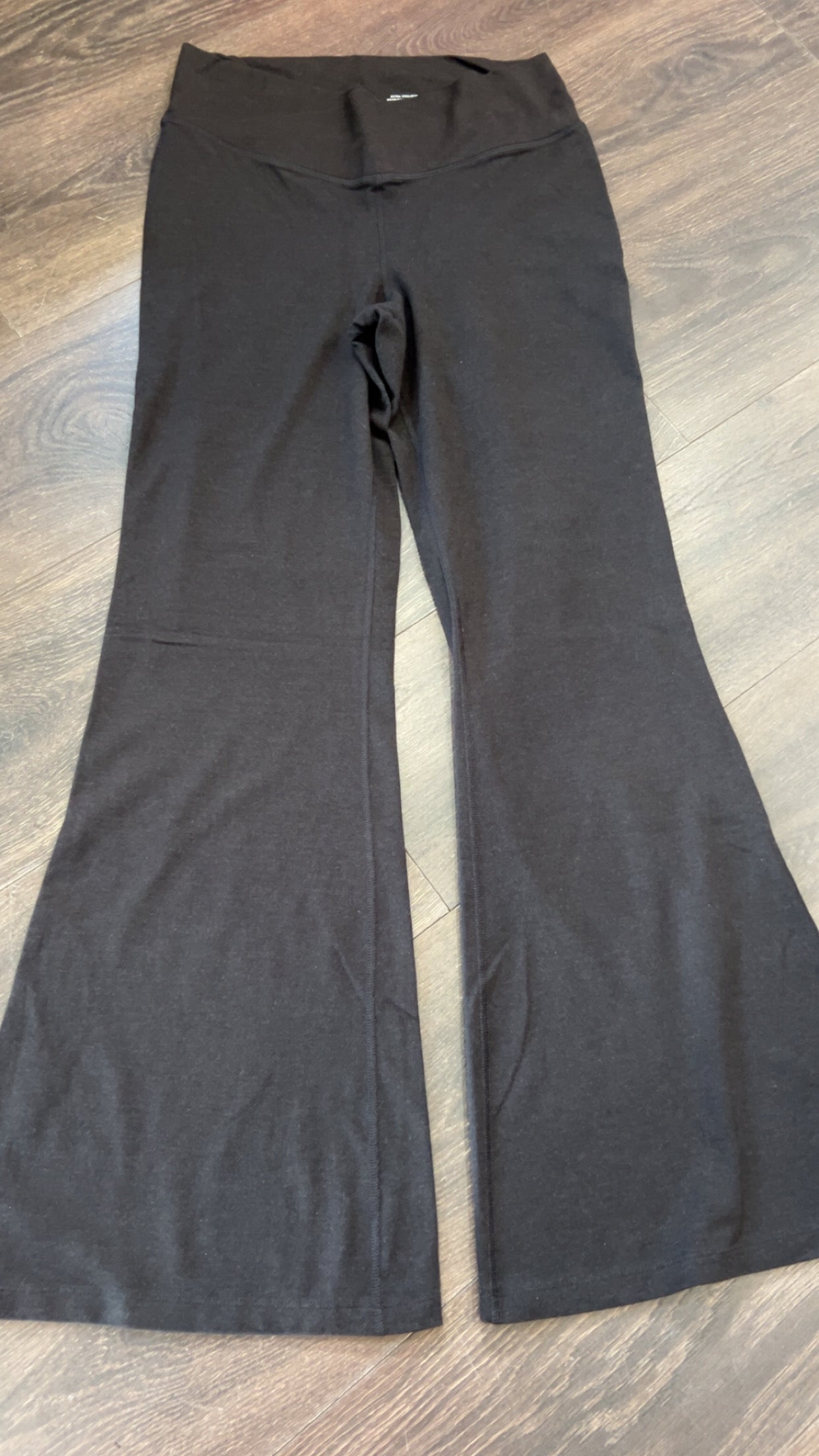 Old Navy extra high-rise super flare size large