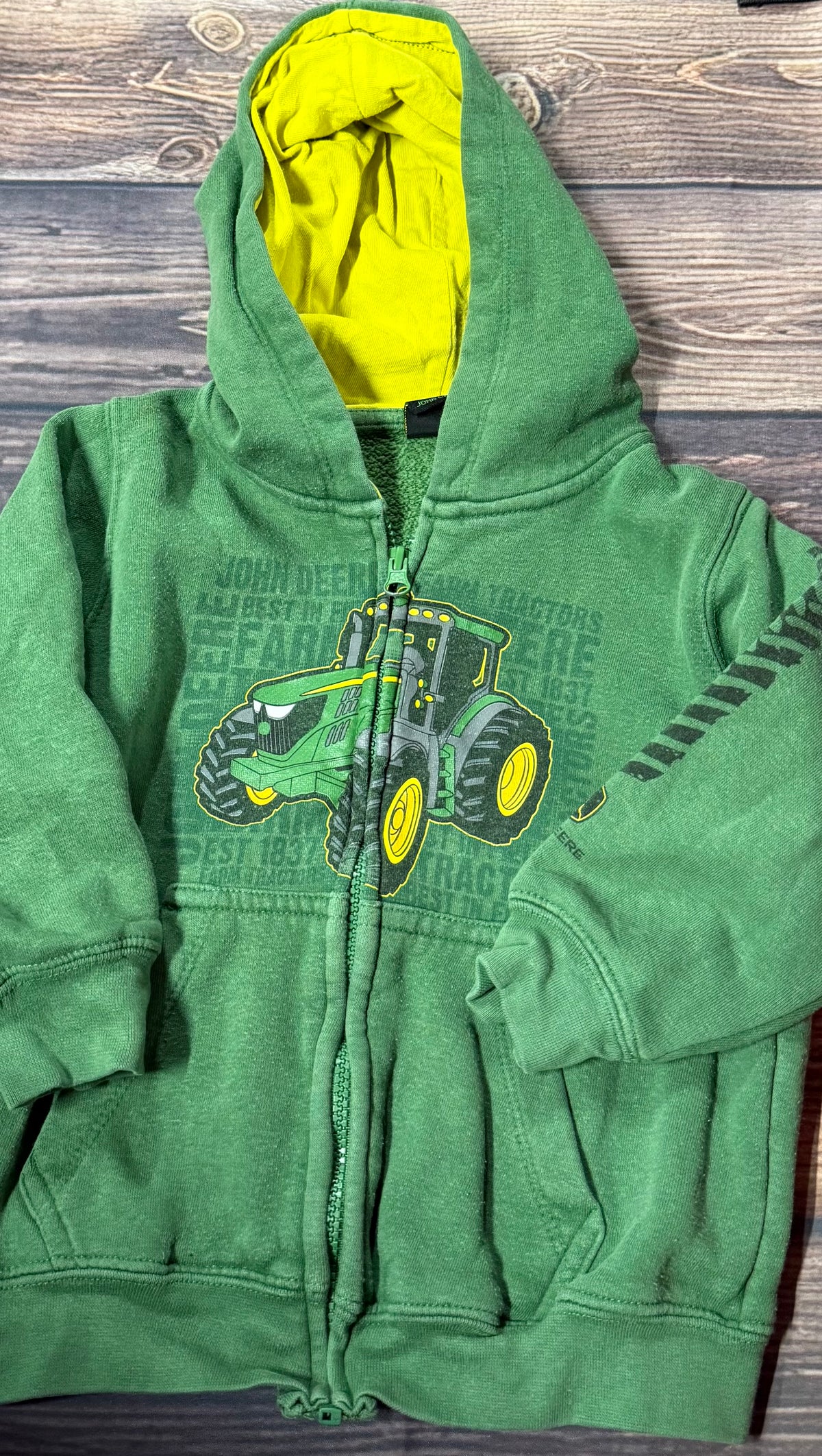 John Deere 4T