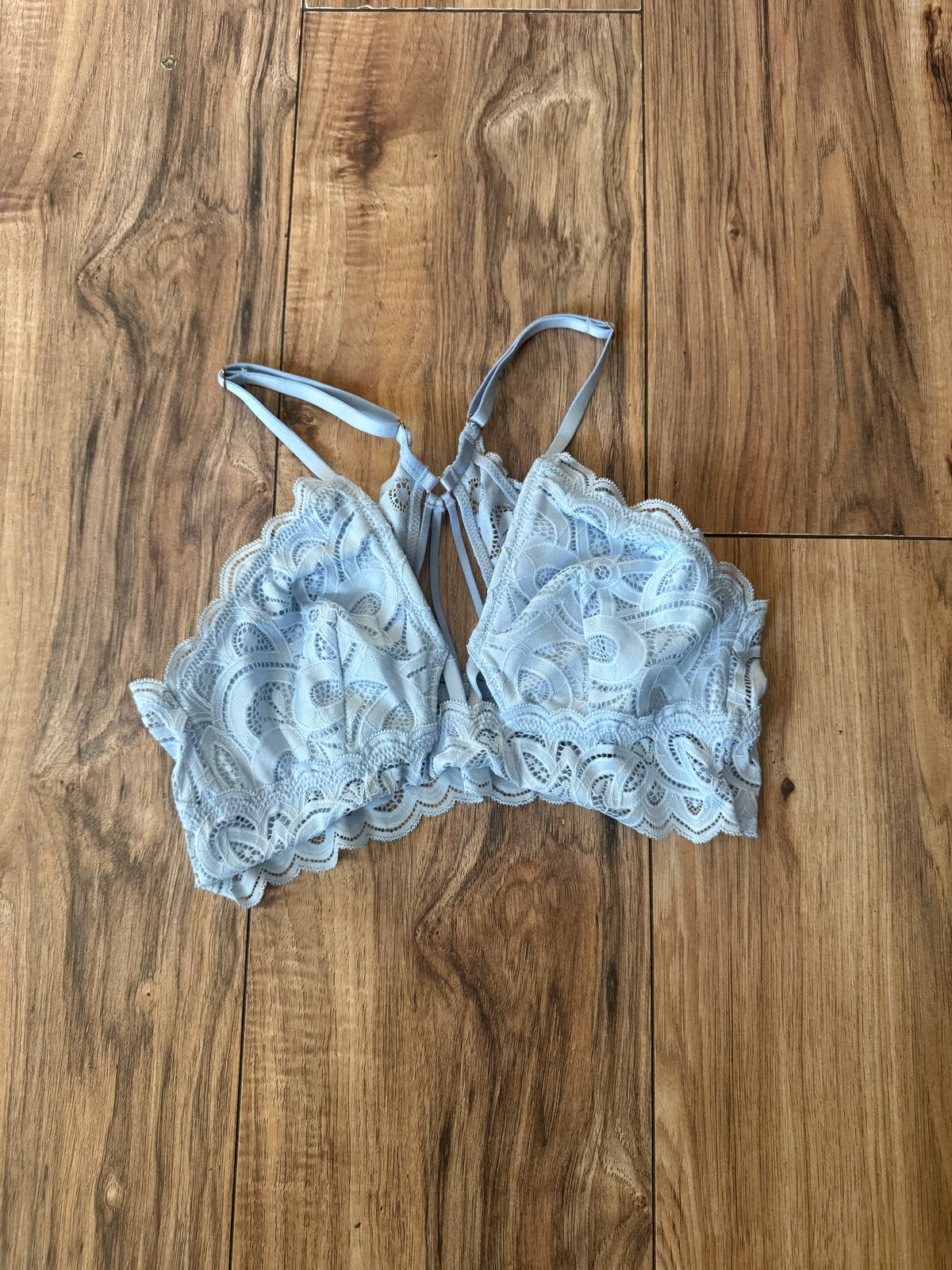 Aerie small