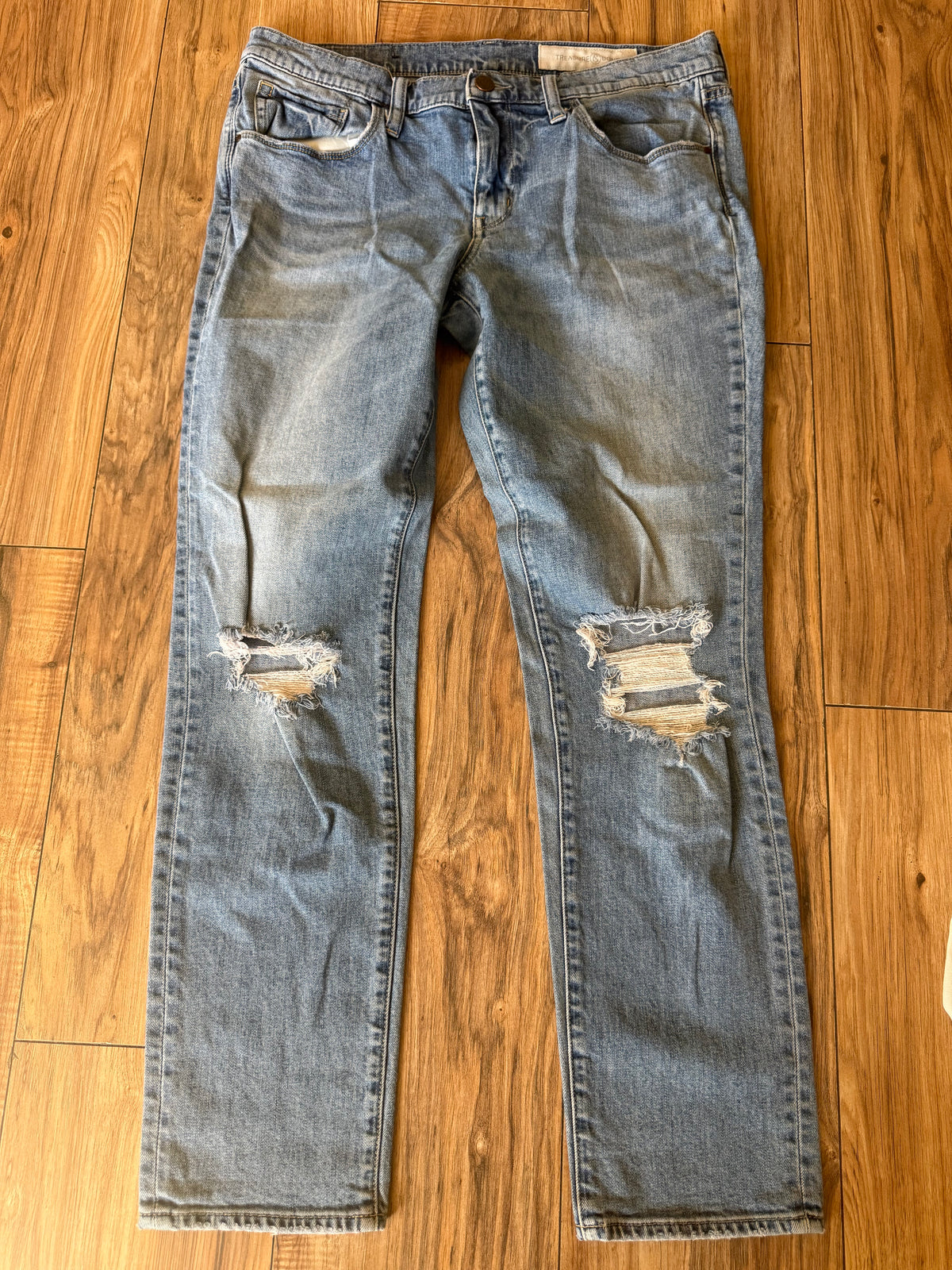 Treasure & Bond size 30