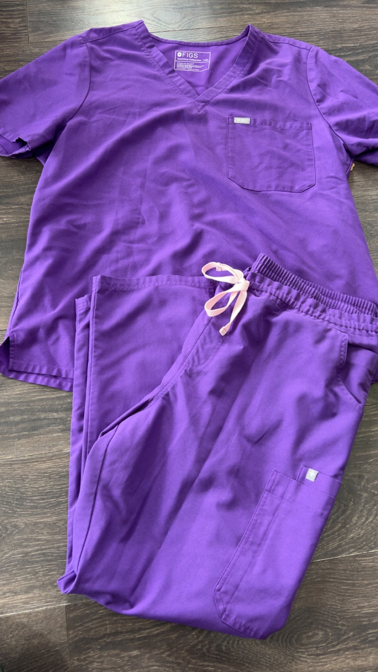 Figs size XXL top.. XL/P bottoms