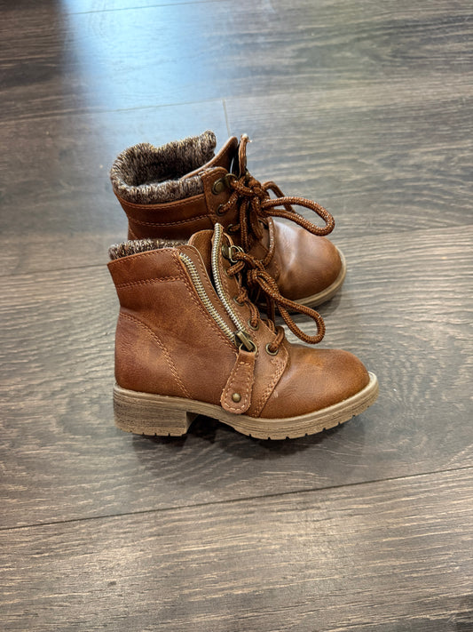 Wonder Nation size 7