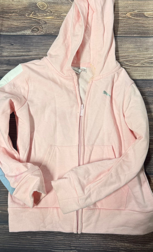 Puma 4..has small staining on hood