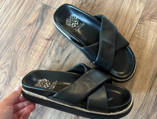 Vince Camuto 7