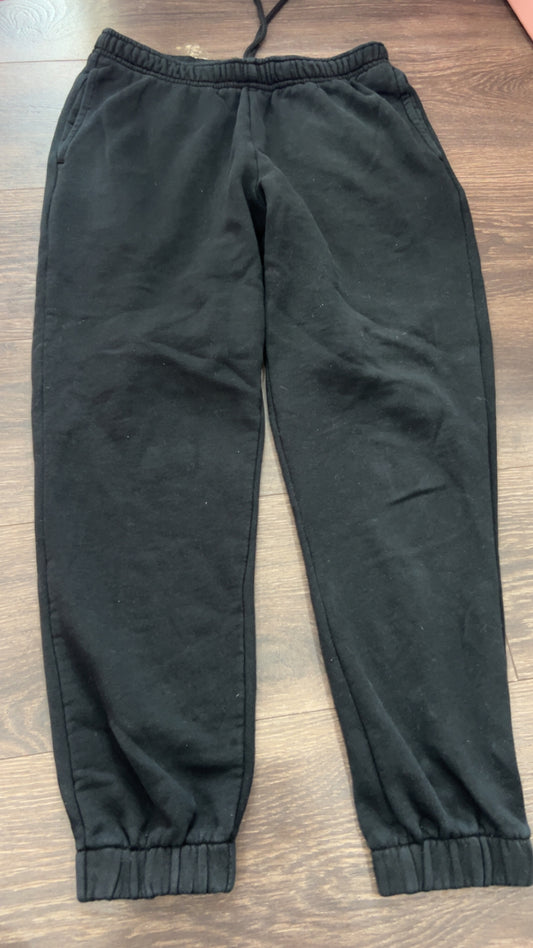 Universal Threads small