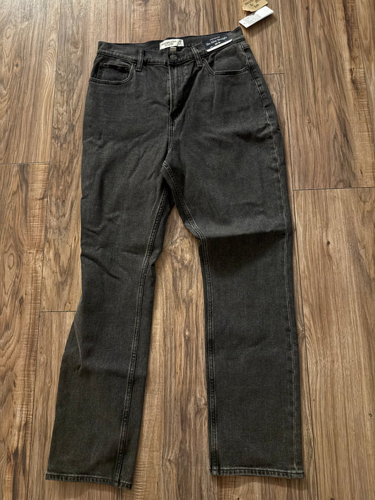 NWT Abercrombie 8s..retail $90