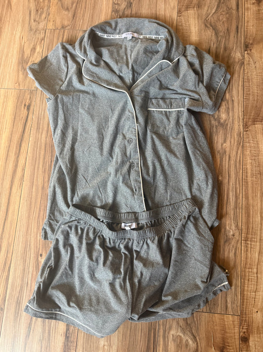 Nine West large